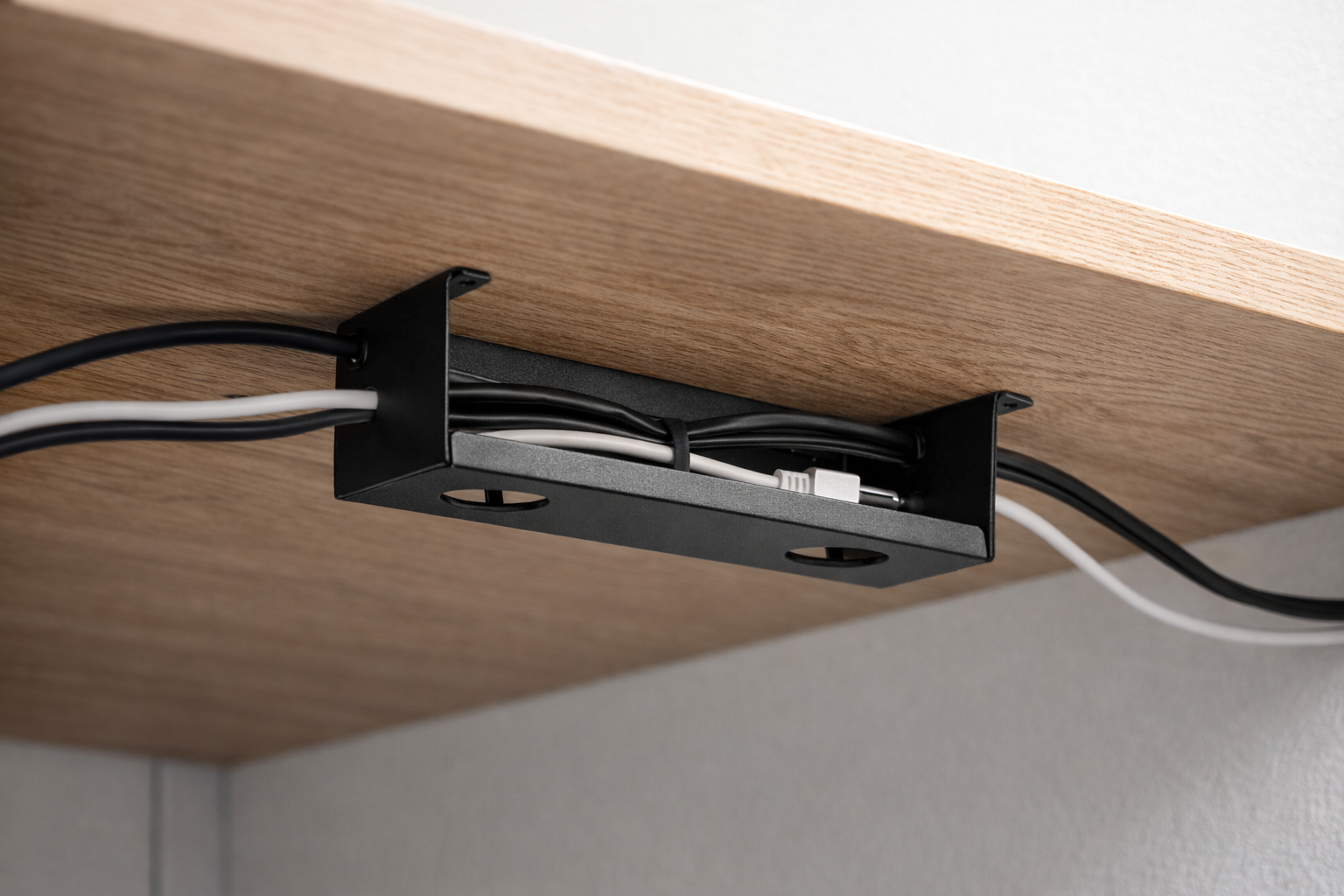 Organizador de Cables Oculto